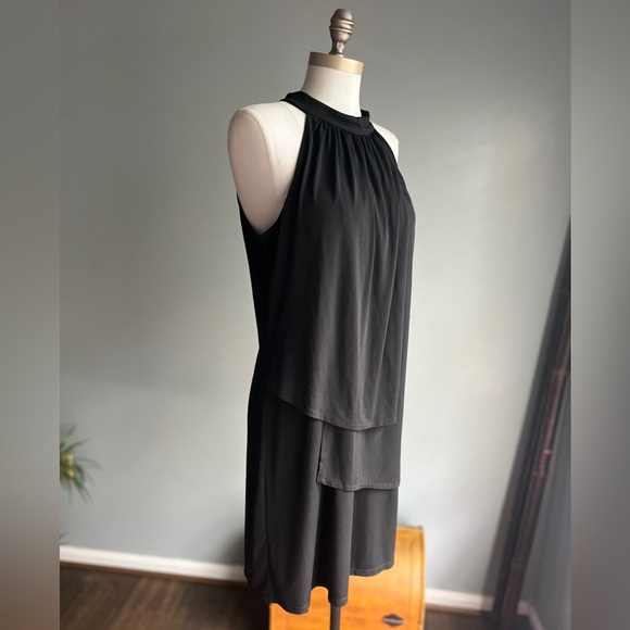 NWT Laundry by design Black Paneled Stretch Dress Size 12 - Picture 7 of 8